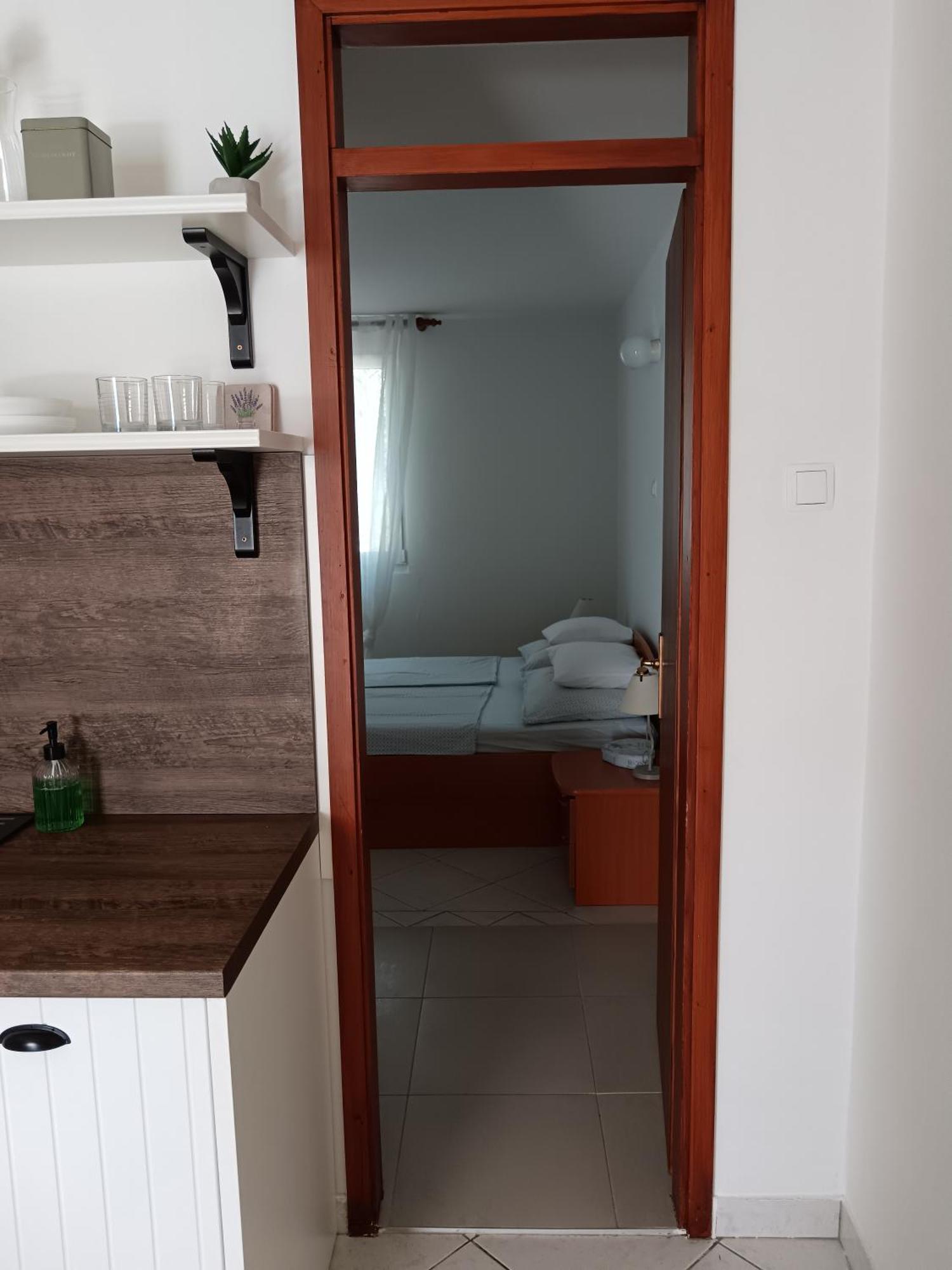 Apartmani More Komarna Bagian luar foto