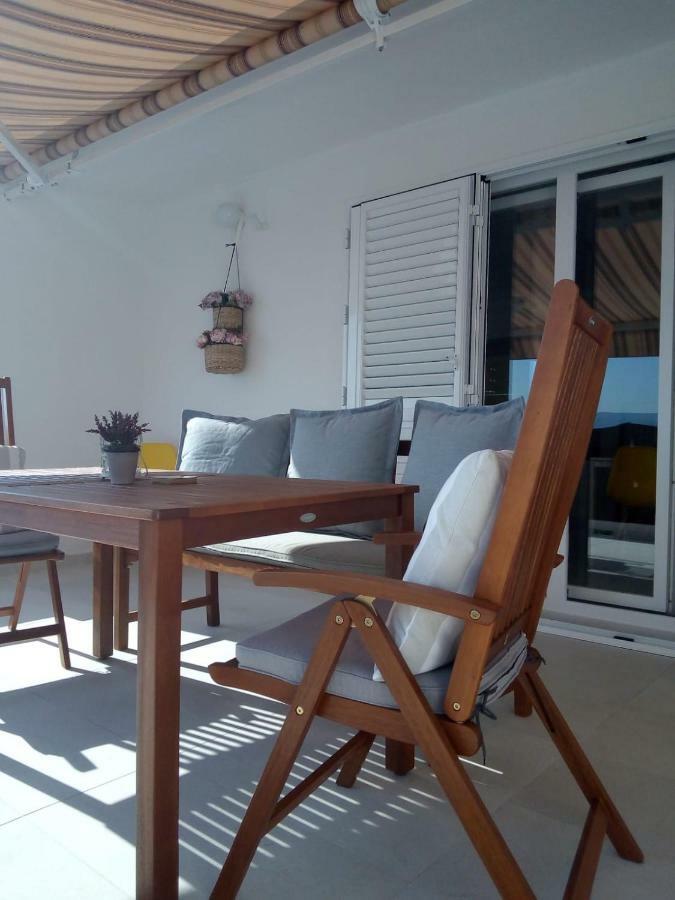 Apartmani More Komarna Bagian luar foto